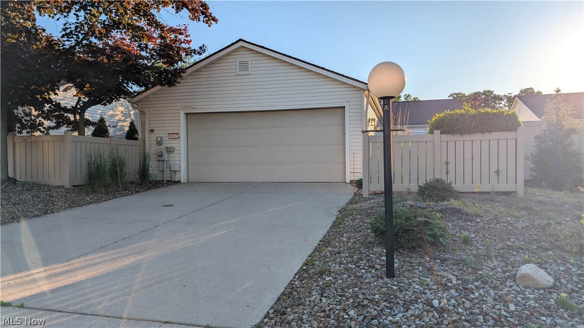 4842 Red Pine Way North Ridgeville OH 44039