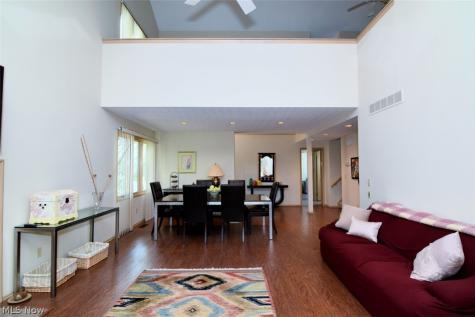 16 Chelsea Court Beachwood OH 44122