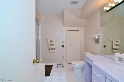 16 Chelsea Court Beachwood OH 44122
