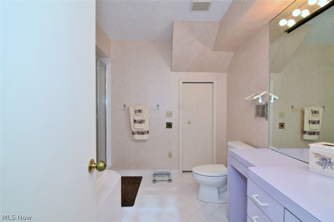 16 Chelsea Court Beachwood OH 44122