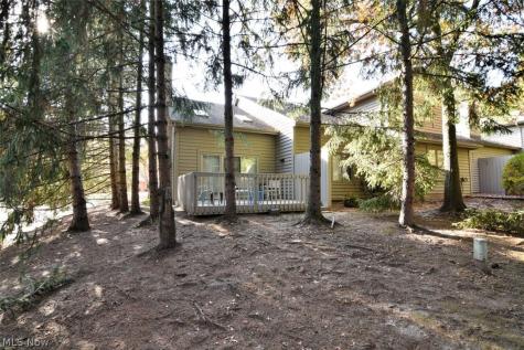 16 Chelsea Court Beachwood OH 44122