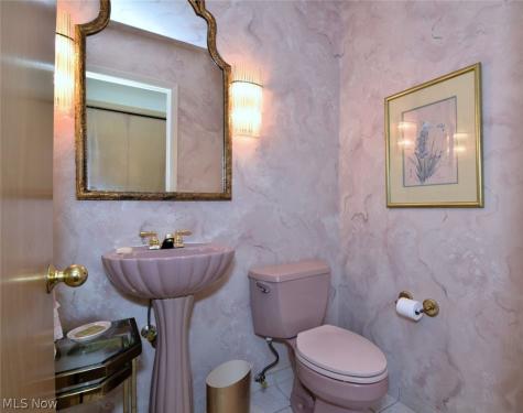 16 Chelsea Court Beachwood OH 44122