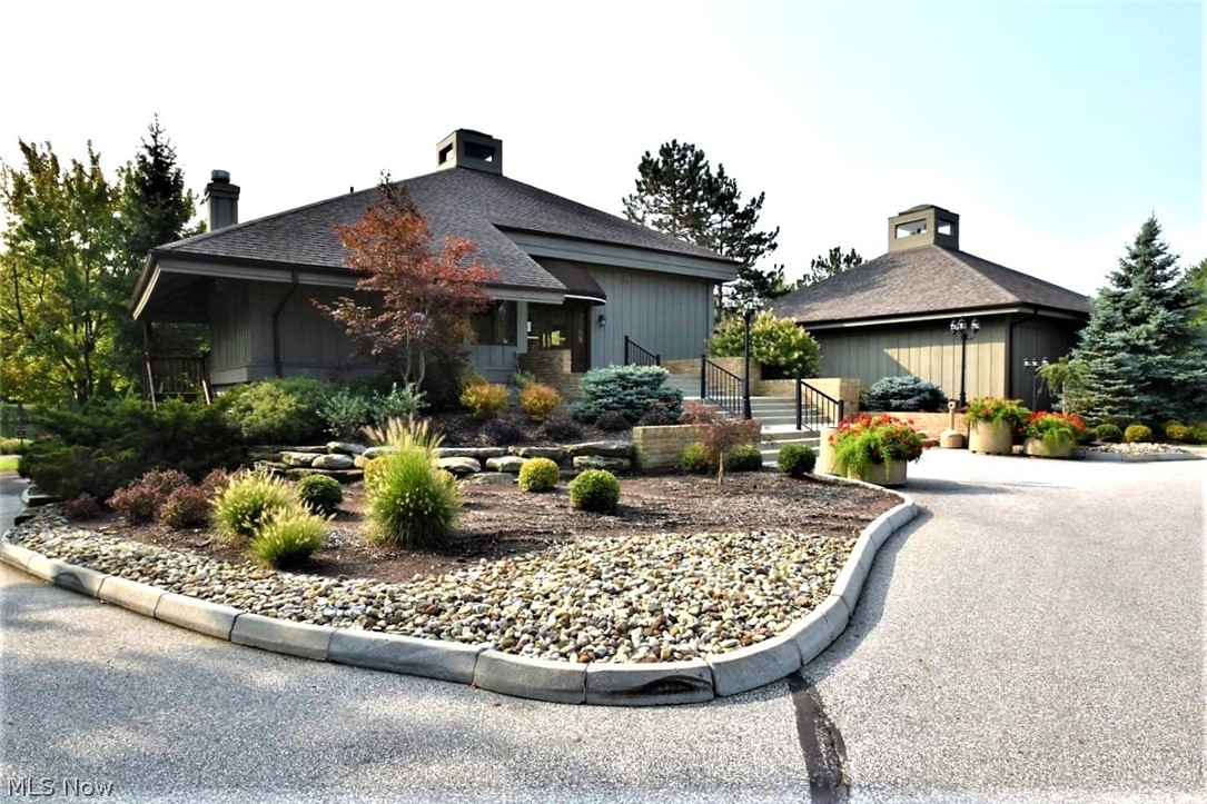 16 Chelsea Court Beachwood OH 44122