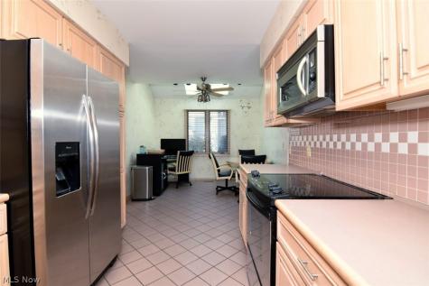 16 Chelsea Court Beachwood OH 44122