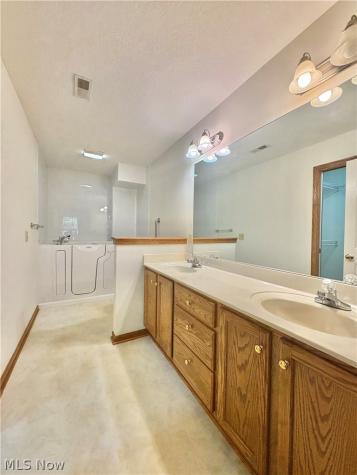 2146 University Commons Drive SE Massillon OH 44646