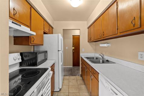 20312 Lorain Road Fairview Park OH 44126