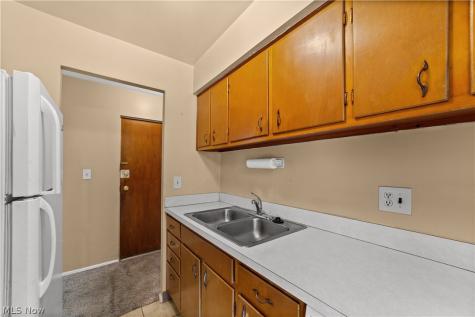 20312 Lorain Road Fairview Park OH 44126