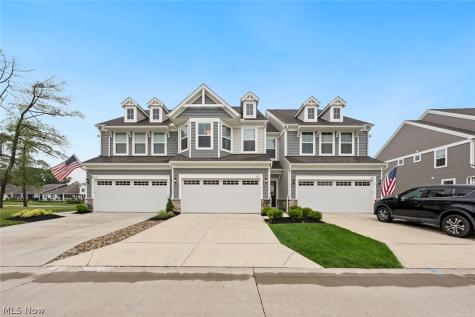 690 Harbour Town Court Avon Lake OH 44012