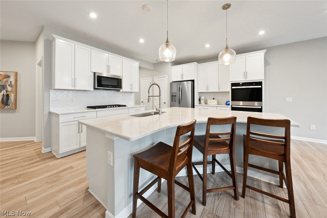 690 Harbour Town Court Avon Lake OH 44012