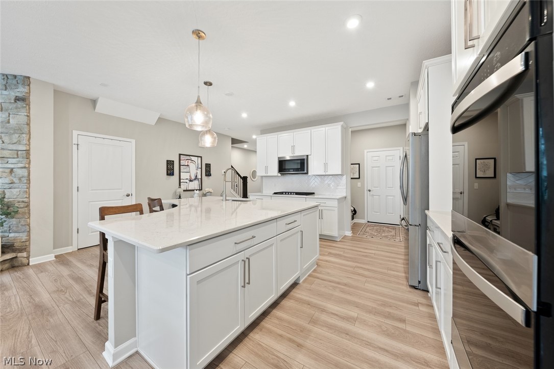 690 Harbour Town Court Avon Lake OH 44012