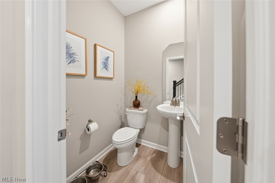 690 Harbour Town Court Avon Lake OH 44012