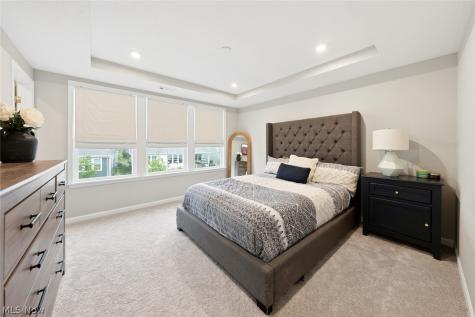 690 Harbour Town Court Avon Lake OH 44012