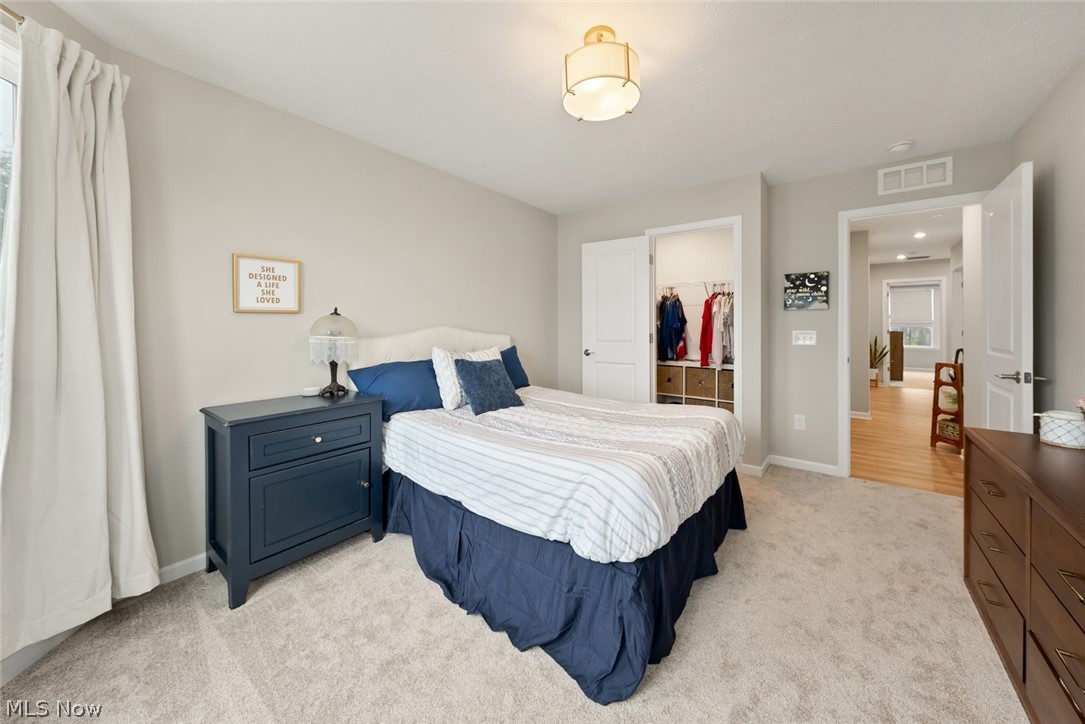 690 Harbour Town Court Avon Lake OH 44012