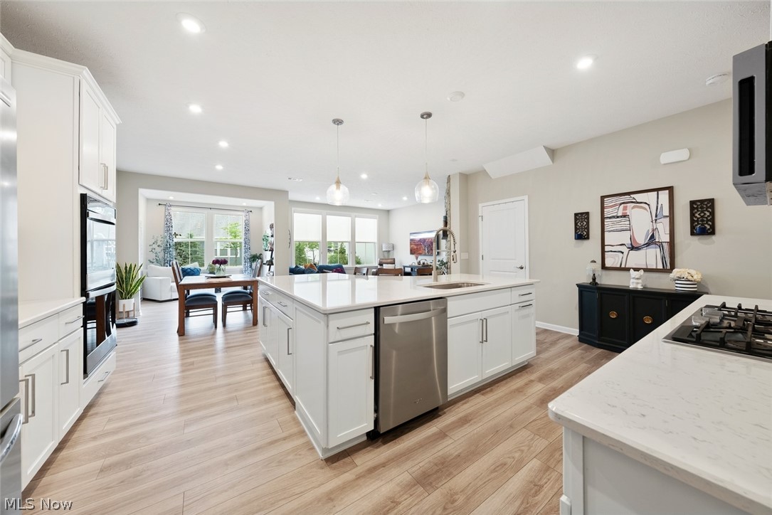 690 Harbour Town Court Avon Lake OH 44012