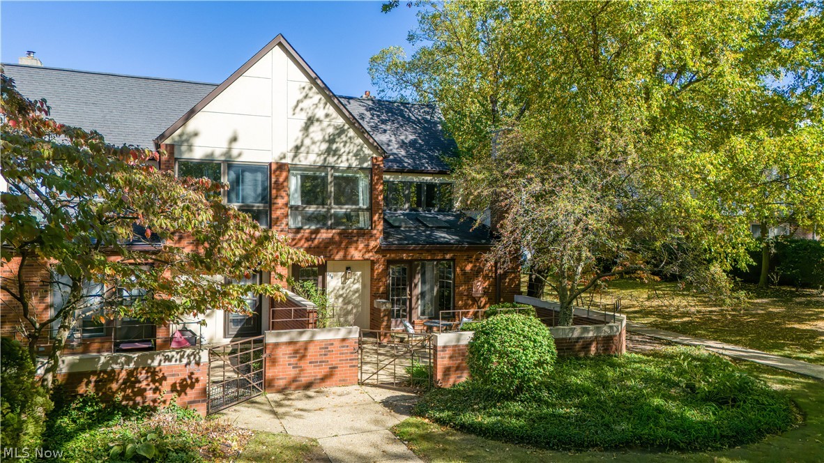 2595 N Moreland Boulevard Shaker Heights OH 44120
