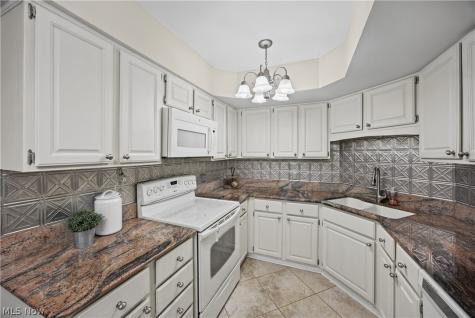 2595 N Moreland Boulevard Shaker Heights OH 44120