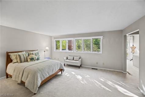 2595 N Moreland Boulevard Shaker Heights OH 44120