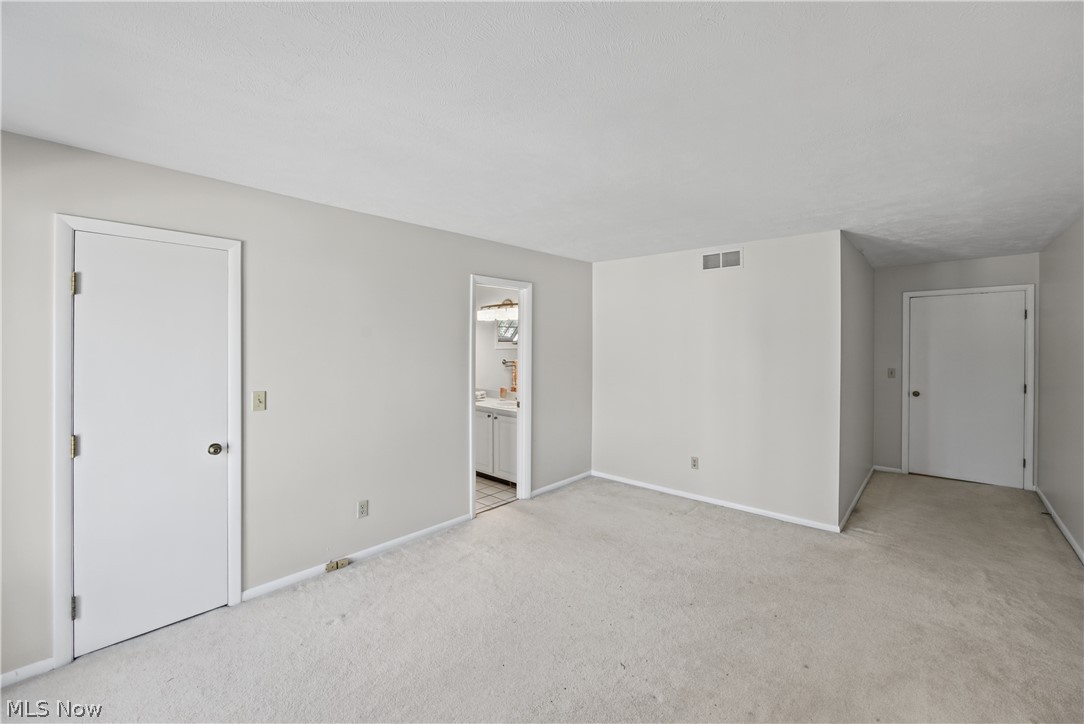 2595 N Moreland Boulevard Shaker Heights OH 44120