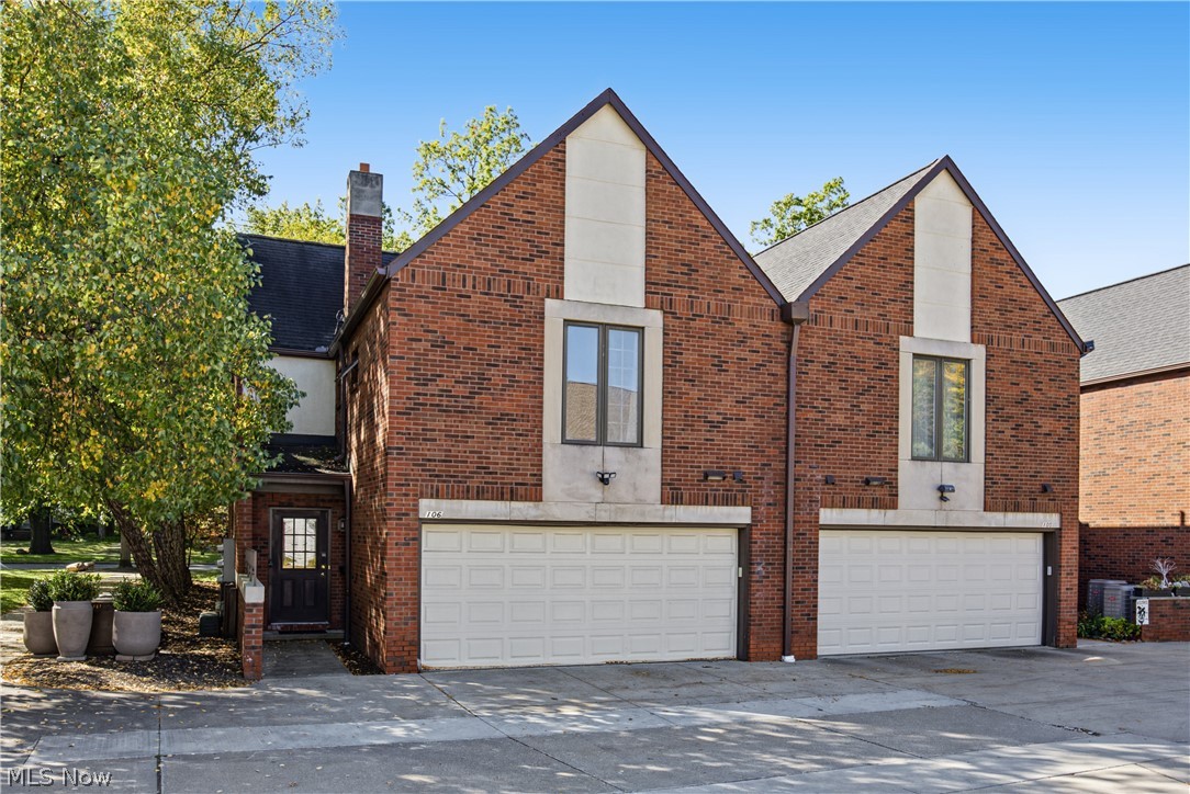 2595 N Moreland Boulevard Shaker Heights OH 44120
