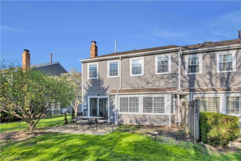 1748 Walnut Lane Rocky River OH 44116