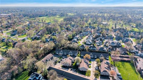 1748 Walnut Lane Rocky River OH 44116