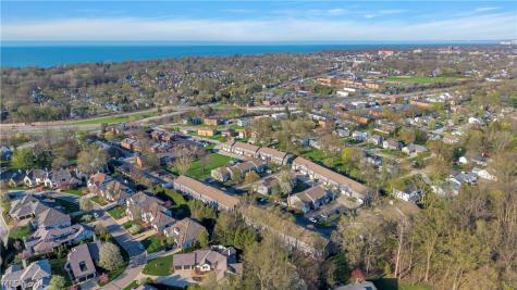 1748 Walnut Lane Rocky River OH 44116