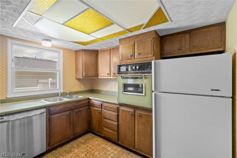 2034 Carlile Drive Uniontown OH 44685