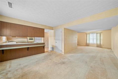 2034 Carlile Drive Uniontown OH 44685