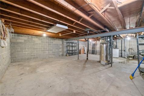 2034 Carlile Drive Uniontown OH 44685