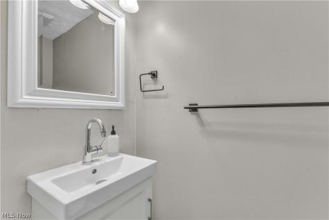 26636 Lake Of The Falls Road Olmsted Falls OH 44138