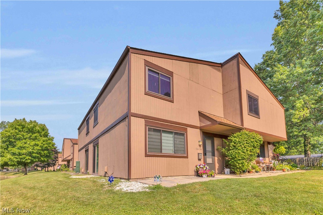 26636 Lake Of The Falls Road Olmsted Falls OH 44138