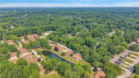 26636 Lake Of The Falls Road Olmsted Falls OH 44138