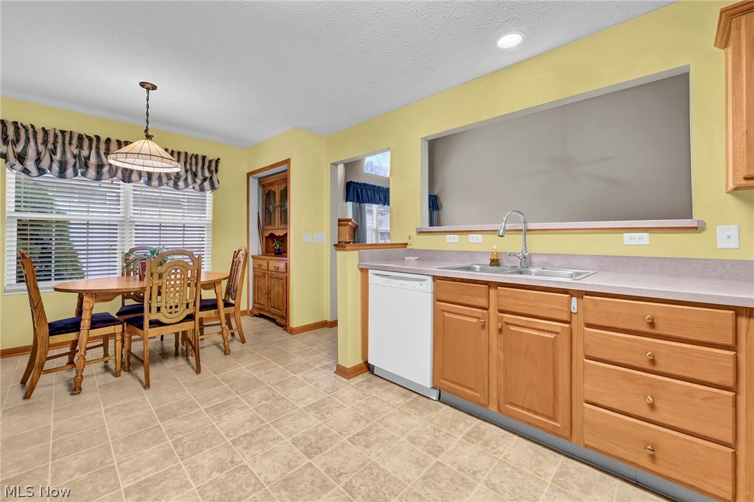 7596 Willow Woods Drive North Olmsted OH 44070