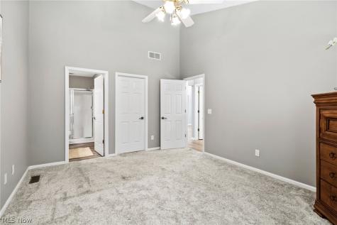 7393 Willow Woods Drive North Olmsted OH 44070