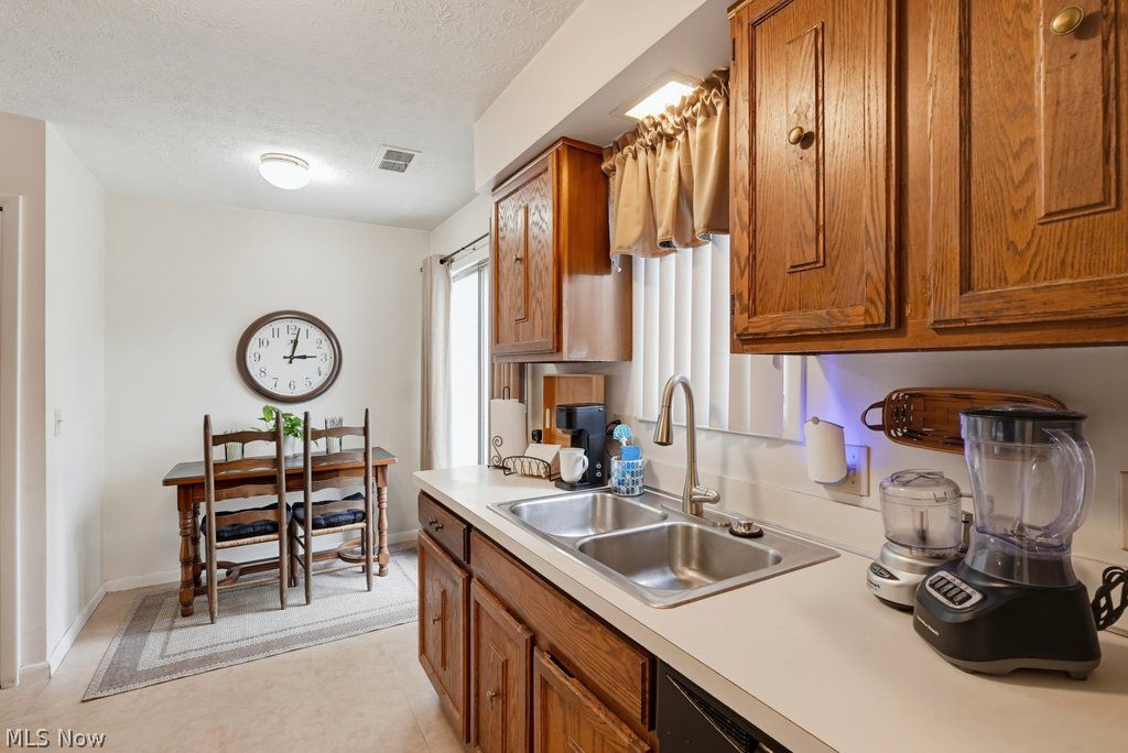 741 Pipes Court Sagamore Hills OH 44067