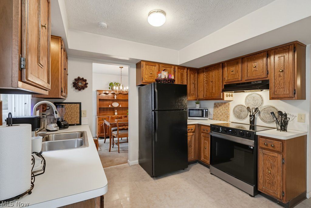 741 Pipes Court Sagamore Hills OH 44067