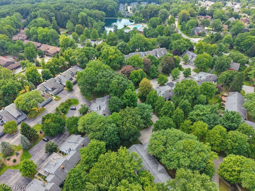 741 Pipes Court Sagamore Hills OH 44067