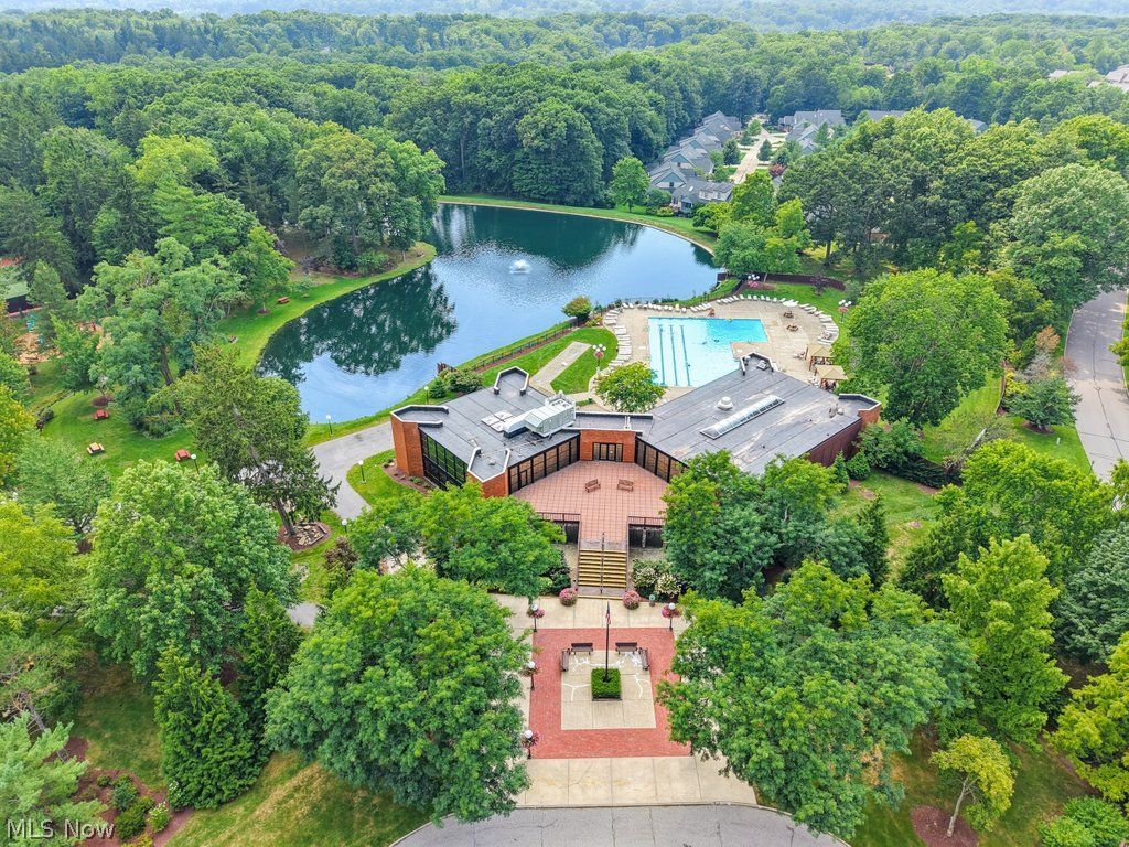 741 Pipes Court Sagamore Hills OH 44067