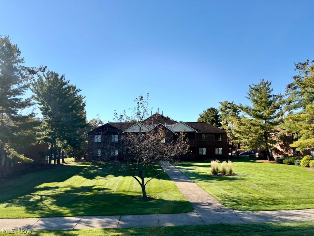 8671 Scenicview Drive Broadview Heights OH 44147