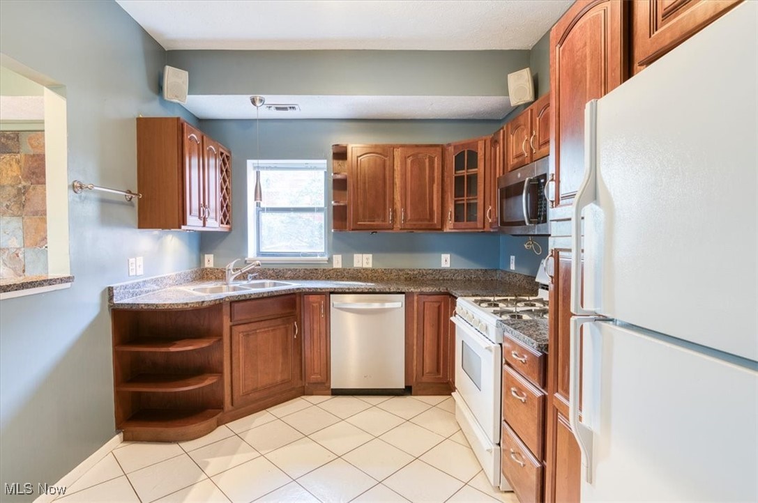 11014 Detroit Avenue Cleveland OH 44102