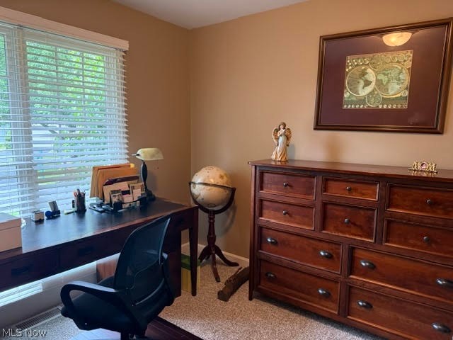 17 Masters Court NE Warren OH 44484