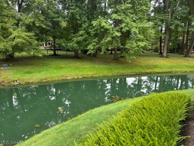 17 Masters Court NE Warren OH 44484