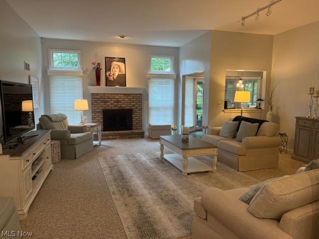 17 Masters Court NE Warren OH 44484