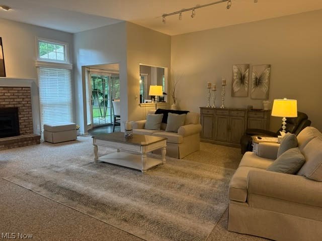 17 Masters Court NE Warren OH 44484