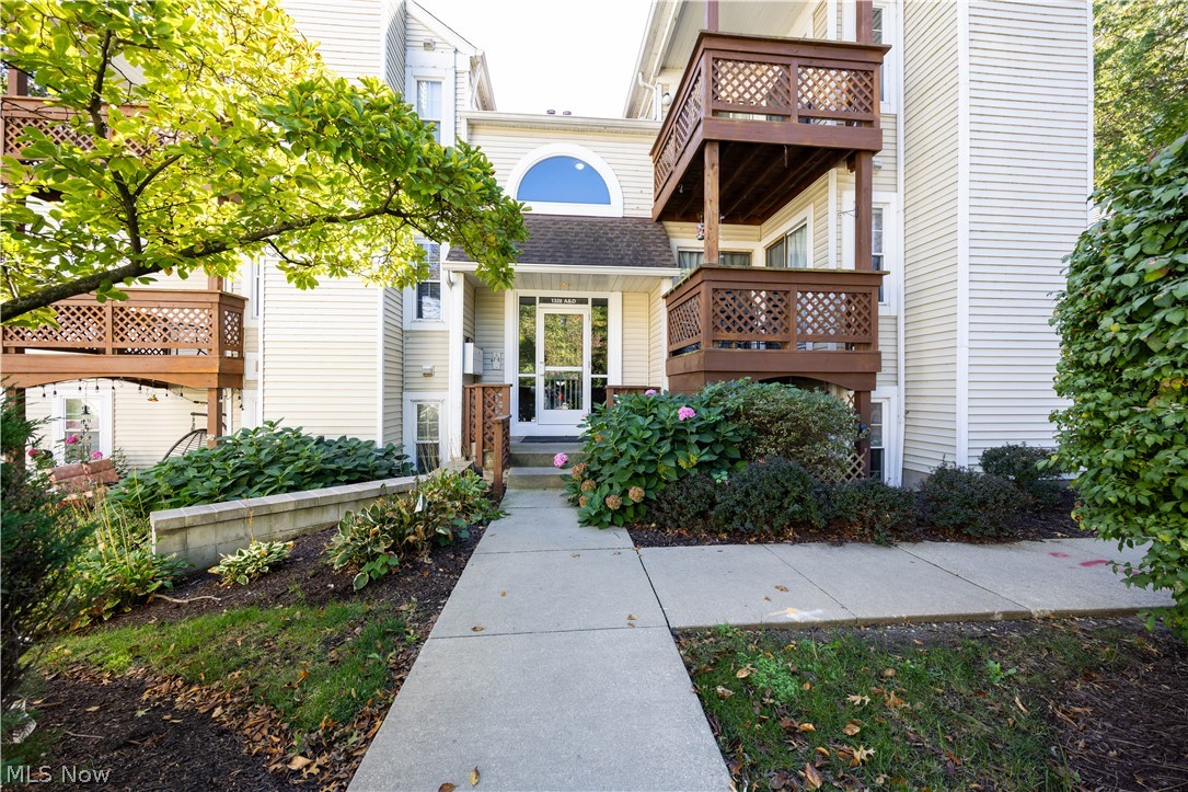 1328 Cedarwood Drive Westlake OH 44145