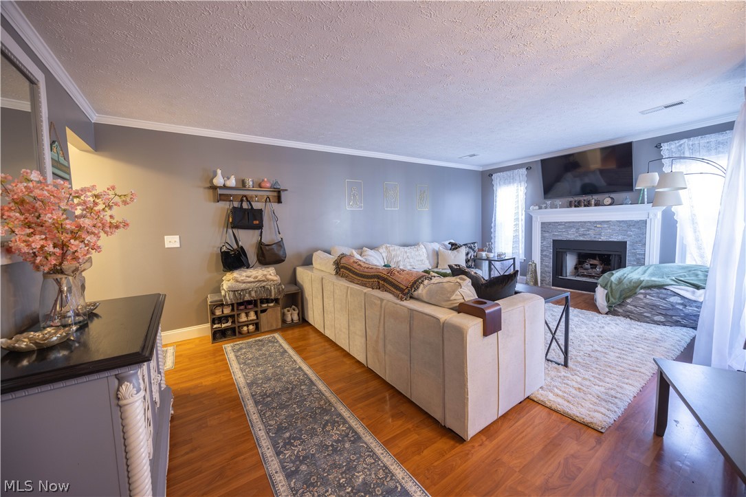 1328 Cedarwood Drive Westlake OH 44145