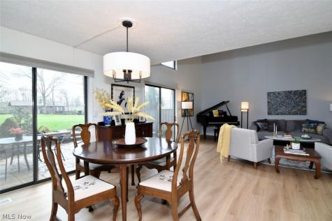 570-21 Russet Woods Lane Aurora OH 44202