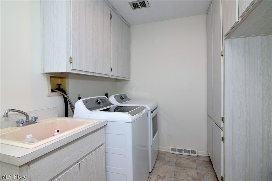 570-21 Russet Woods Lane Aurora OH 44202