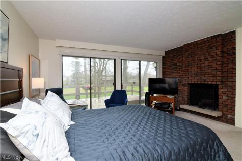 570-21 Russet Woods Lane Aurora OH 44202