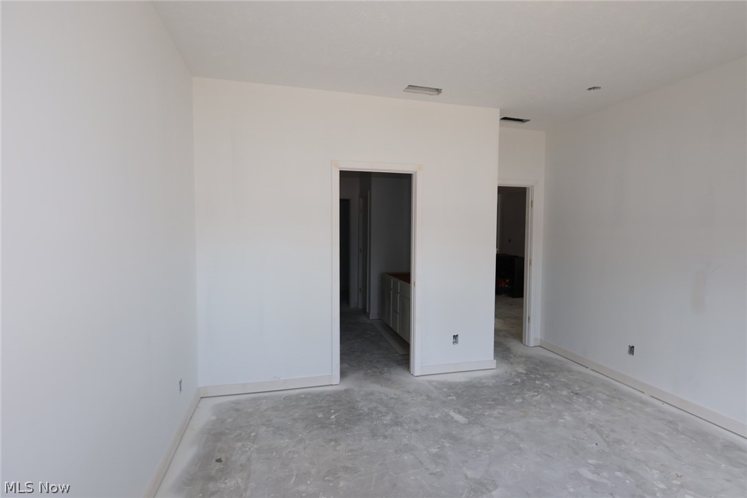 5093 Shepherds Glen Willoughby OH 44094